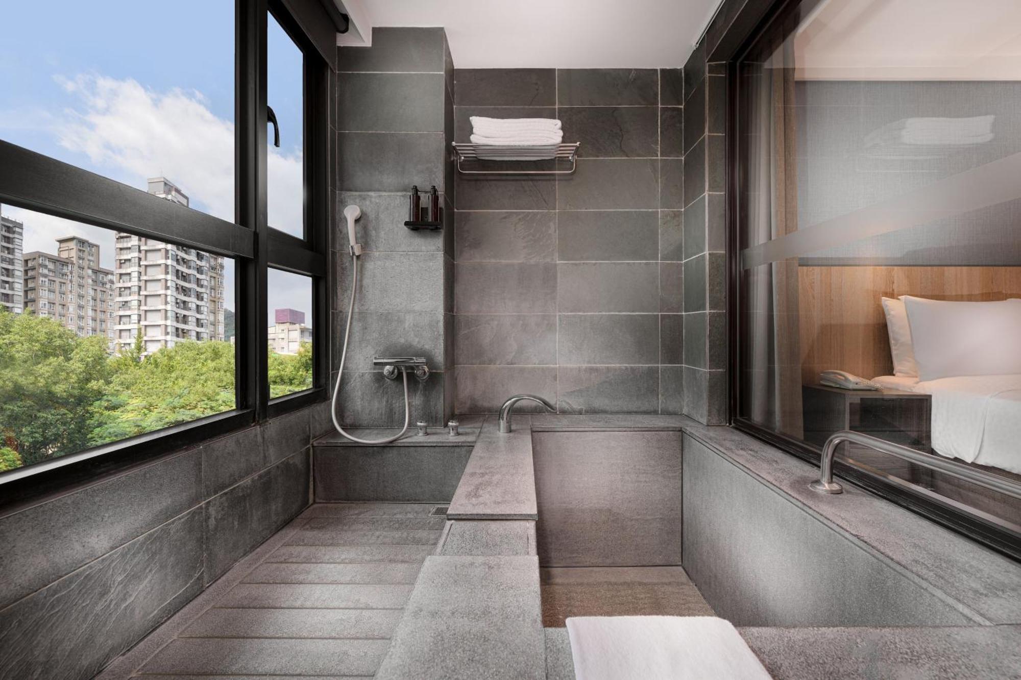 Four Points By Sheraton Yilan Jiaoxi Esterno foto