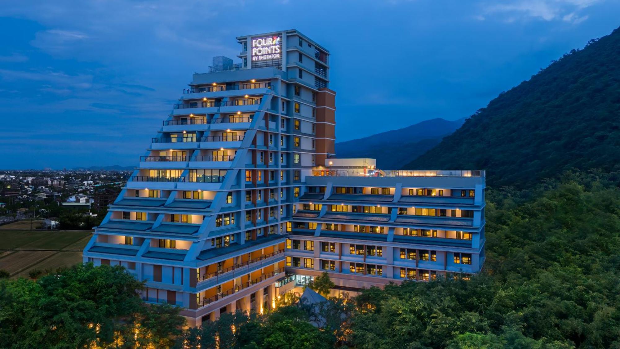 Four Points By Sheraton Yilan Jiaoxi Esterno foto